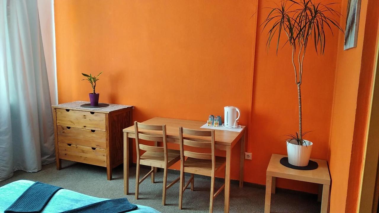 Motel Grado ปราก ภายนอก รูปภาพ