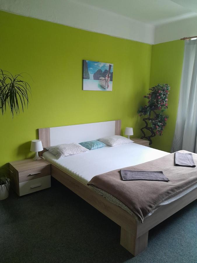 Motel Grado ปราก ภายนอก รูปภาพ
